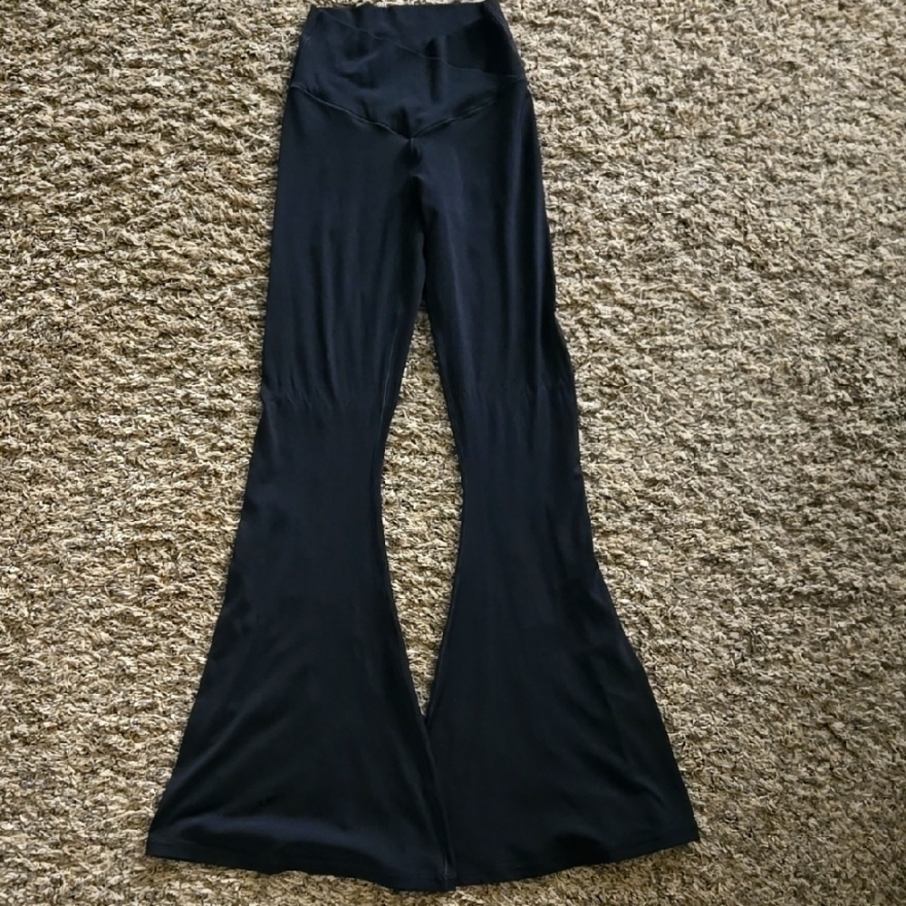 Aerie Offline Crossover Waist Flare Leggings